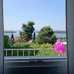 Mare 2 Hvar Town