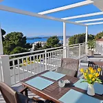 Mare 2 Apartament