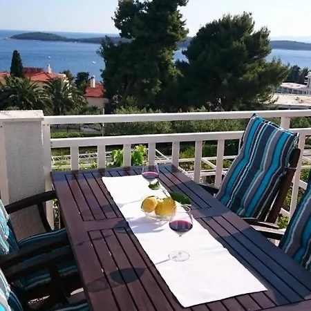 Mare 2 Apartment Hvar Town